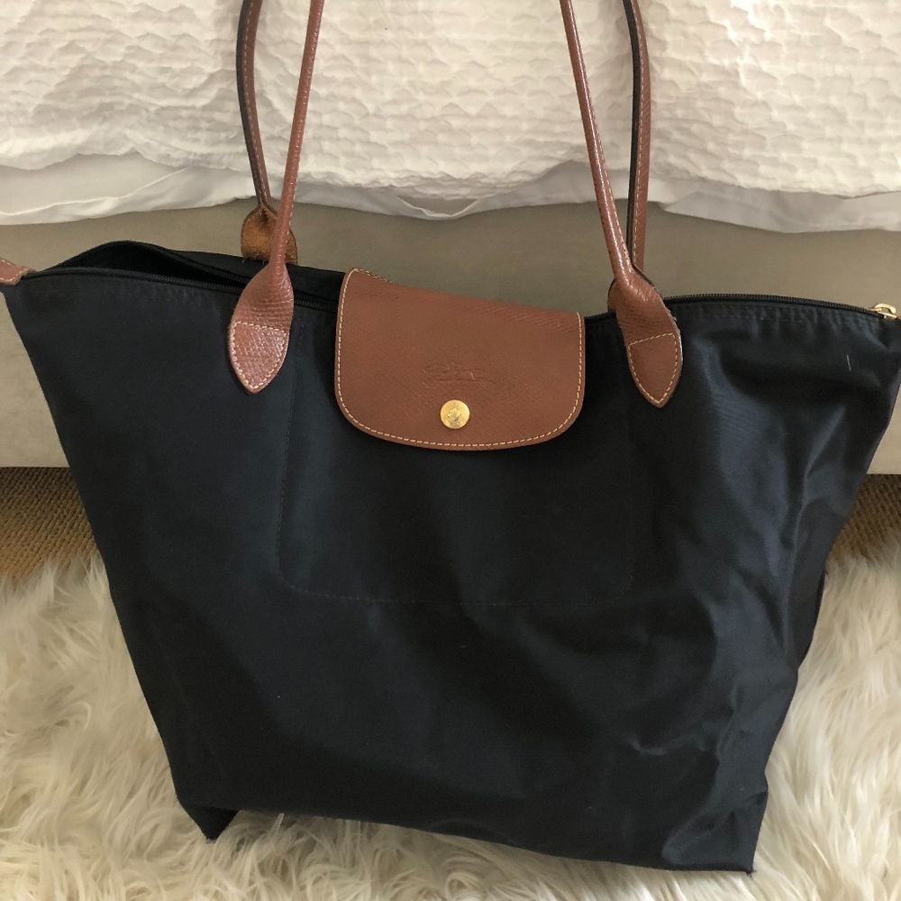 Longchamp Tote (medium)